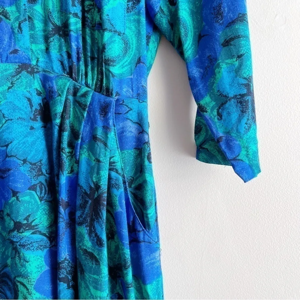 Vintage 80s Midi‎ Shirt Dress w/ Pockets Blue Green Floral Print, Size 4 - Image 6