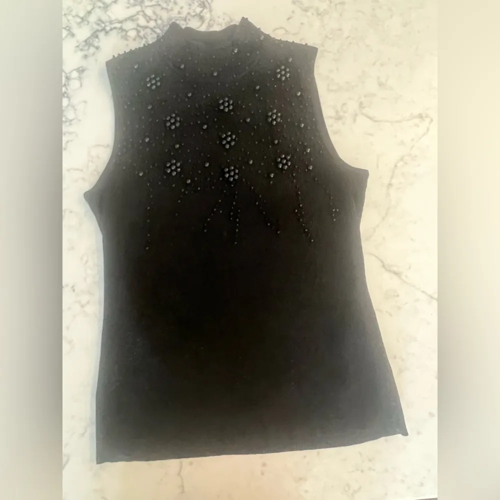 Grace Elements Metallic Ribbed Beaded Pearl Black Sleeveless Sweater Top Medium - Image 6