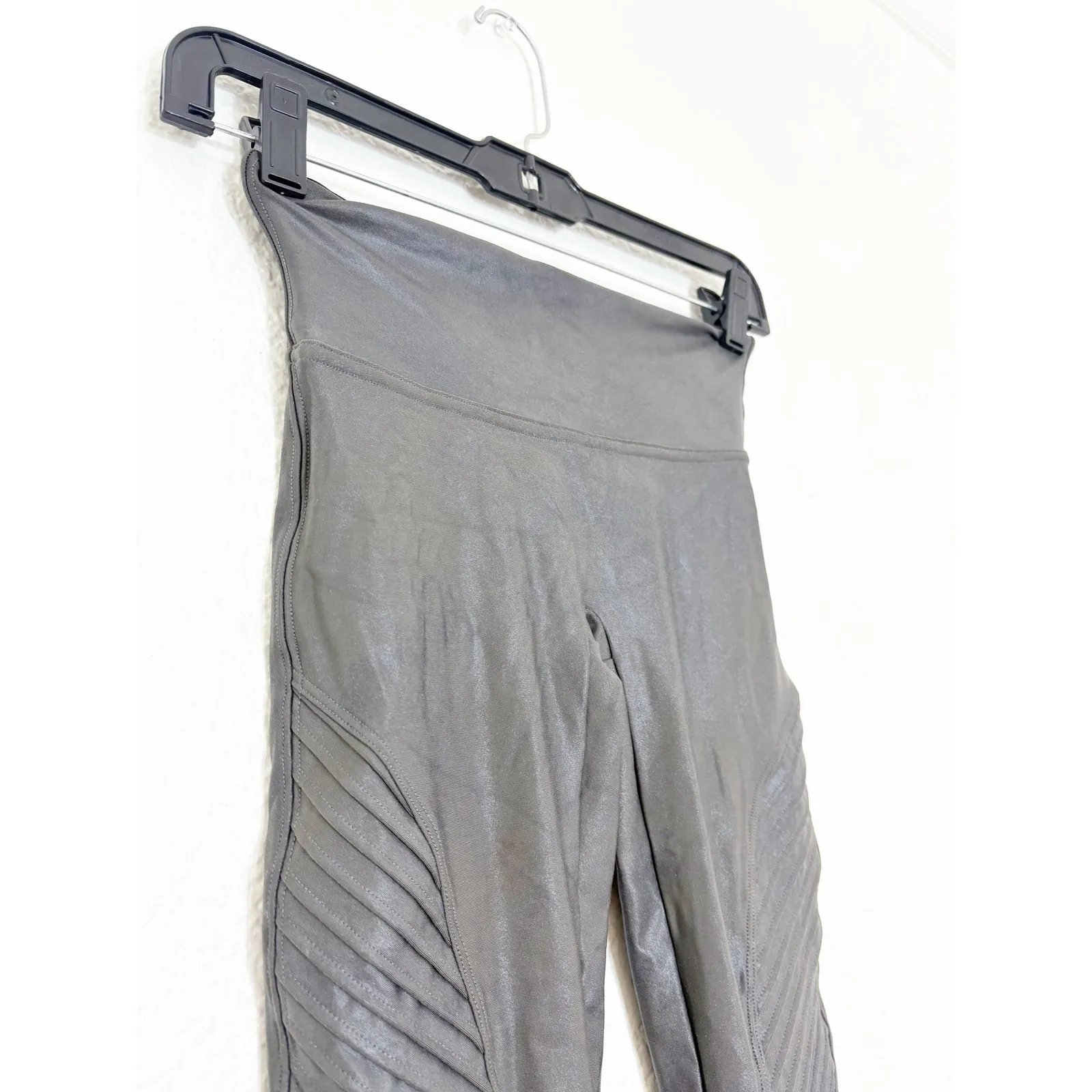 Spanx Faux Leather Moto Leggings Size XS Grunge Emo Chic Y2K - Image 8