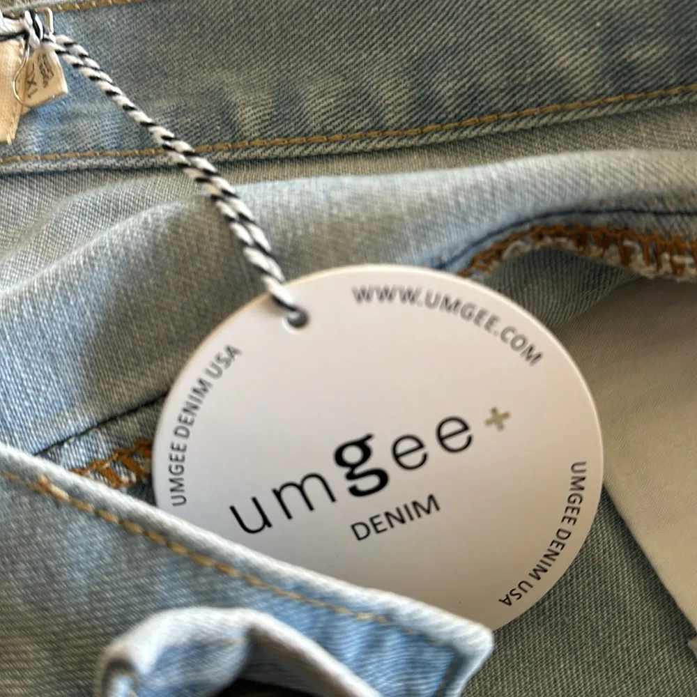 NWT UMGEE Distressed High Waisted Denim Skirt Light Wash SZ-1XL - Image 8