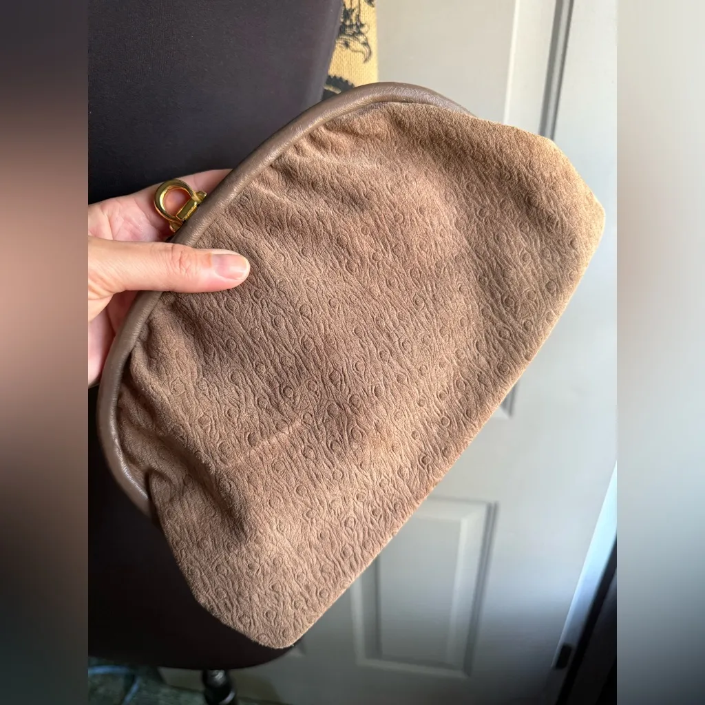 Vintage made in Italy brown suede ostrich leather frame clutch - Image 2