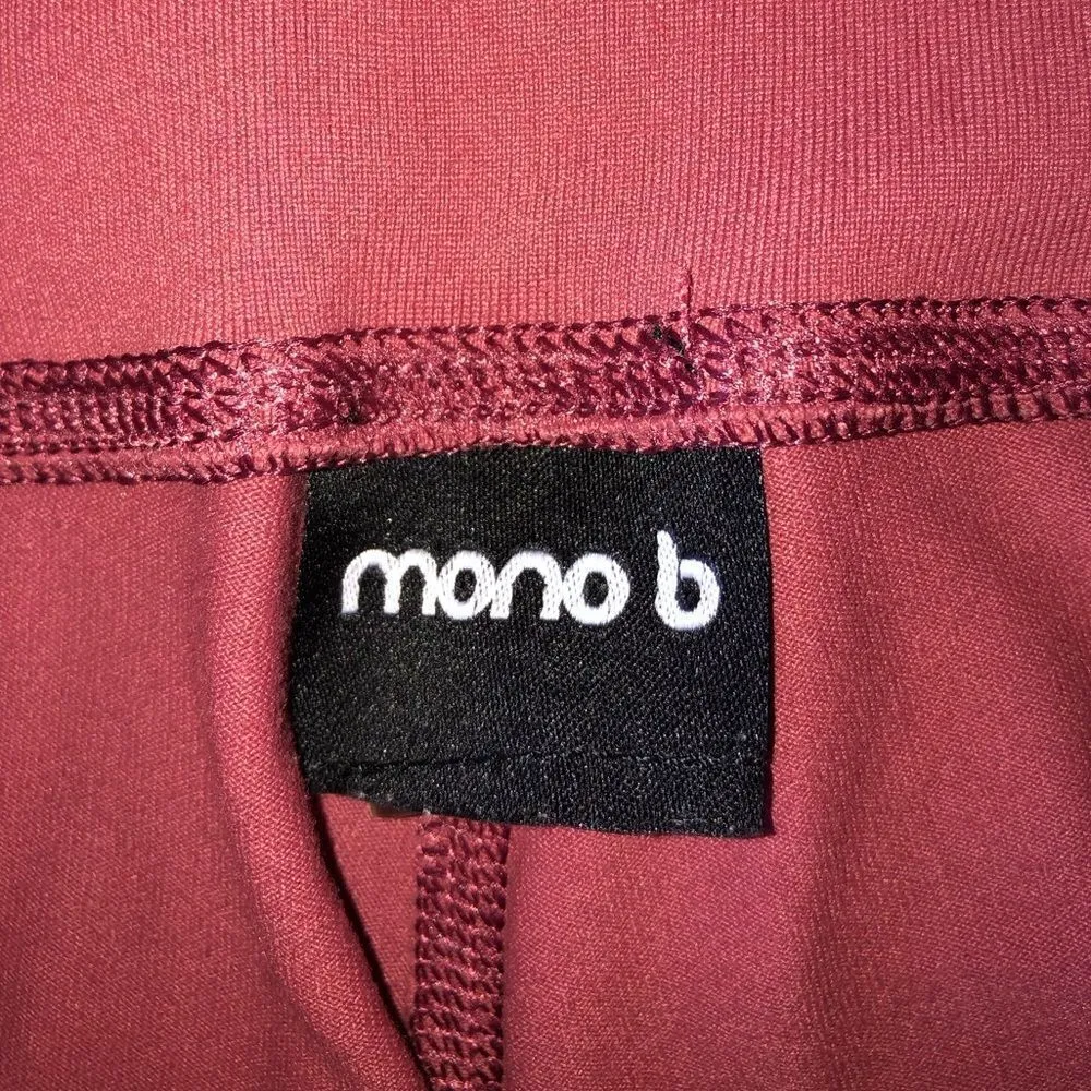 Mono b leggings size tag has been removed but fit me and I am a size 27 - Image 3