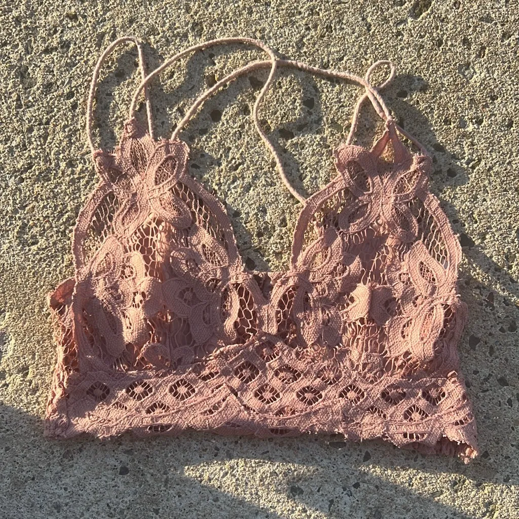 Free People
Adella Lace Bralette small - Image 2