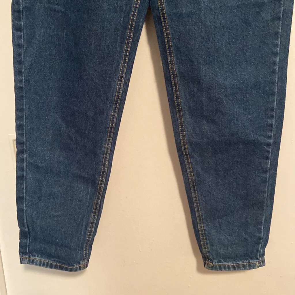 Pretty Little Thing Dark Blue Mom Jean size 4(US) - Image 4