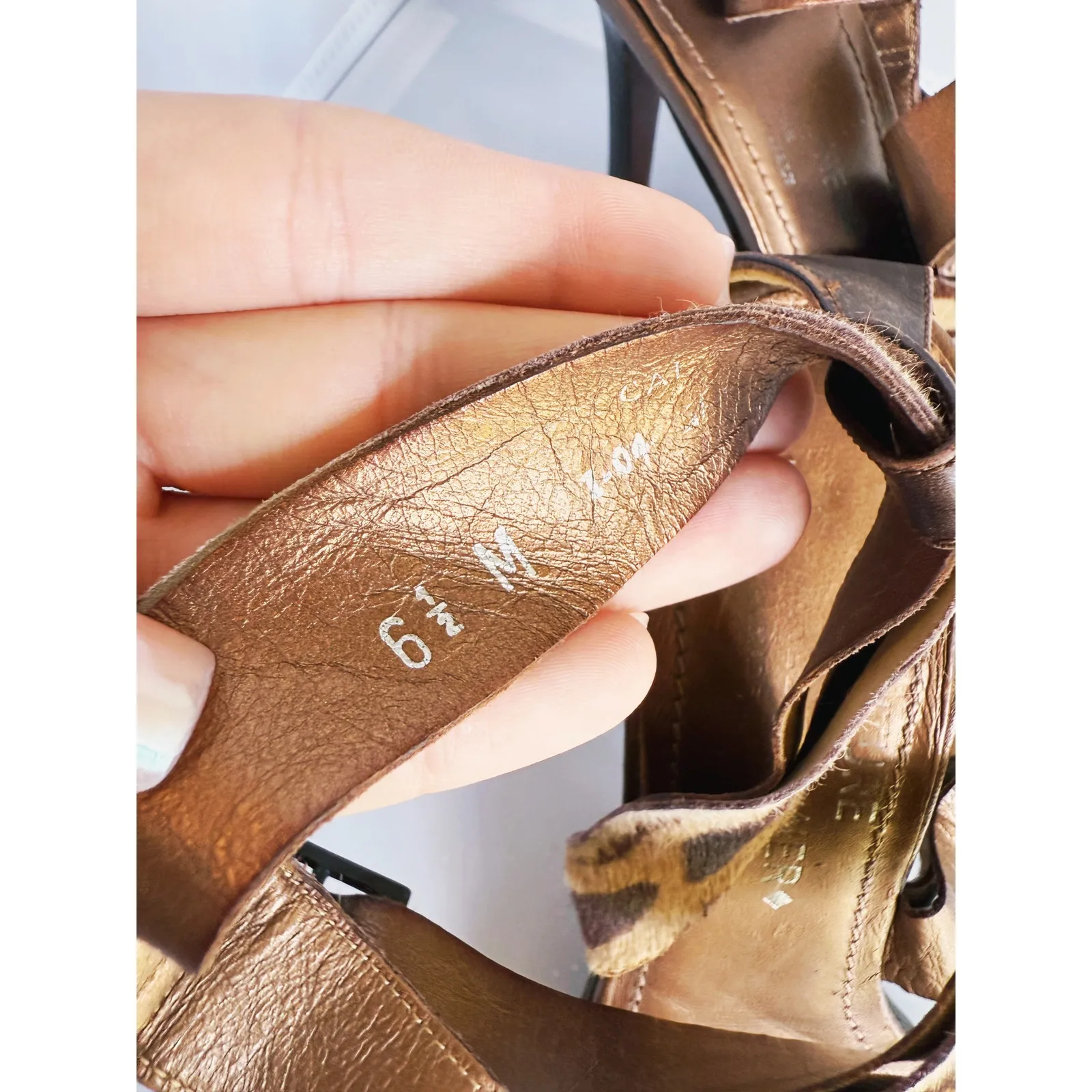 Donald J Pliner Panther Hair Calf Wrap Kitten Heel Buckle Sandal 6.5 Mobwife Brown - Image 5