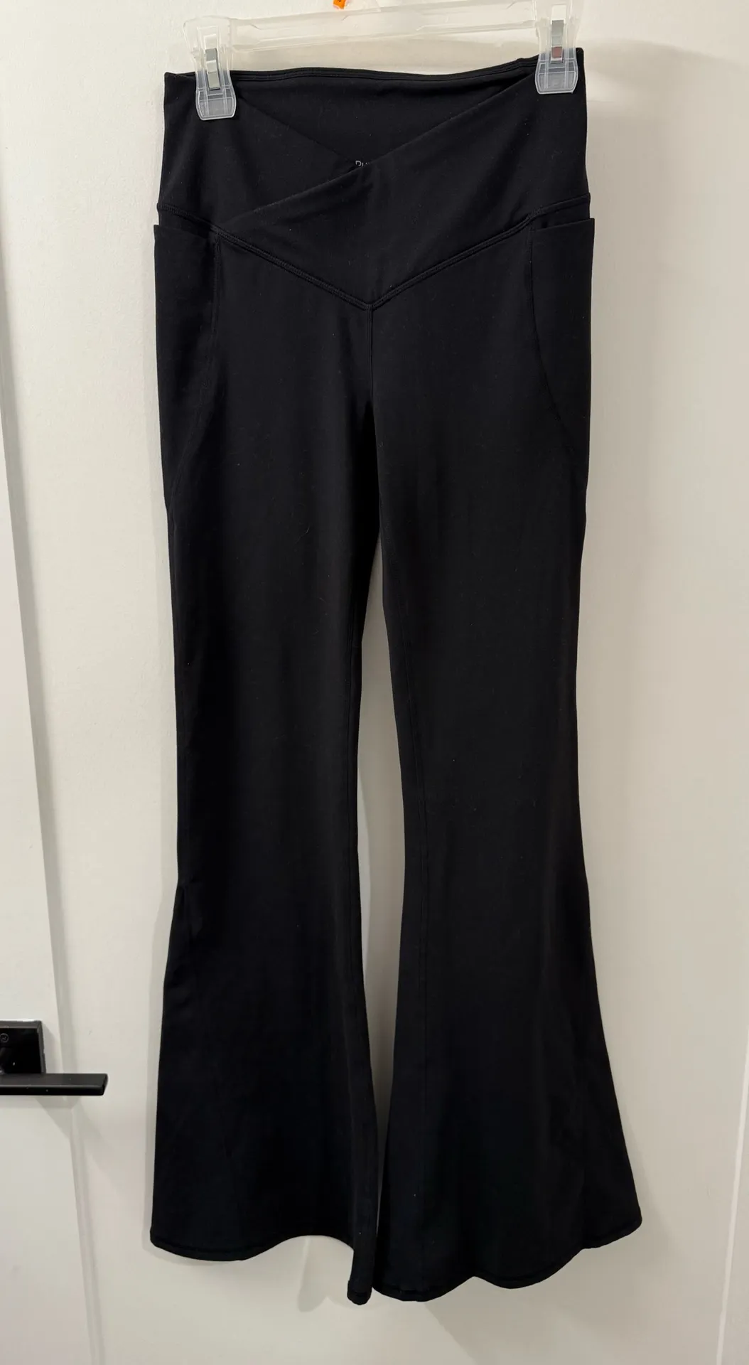 Fabletics High-Waisted Flares - Image 4