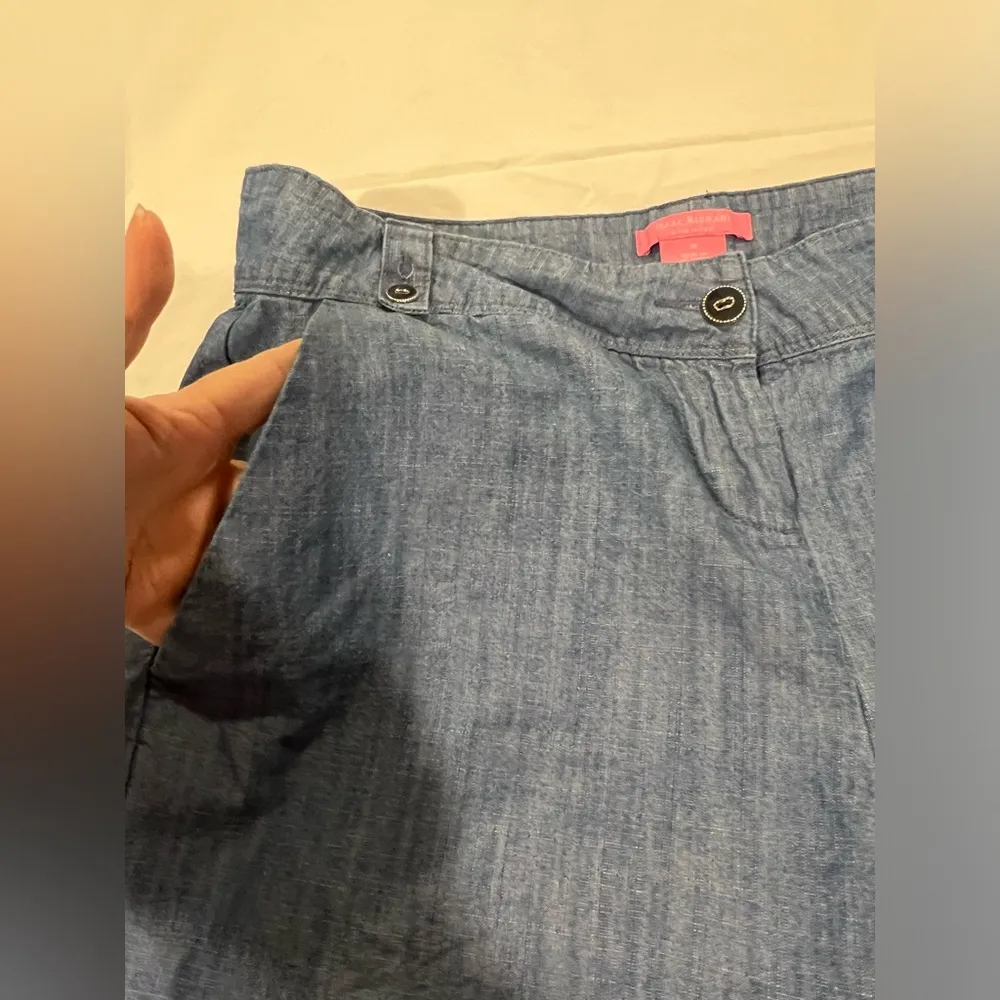 Izaac Mizrahi Brushed Denim Shorts Size 10 - Image 2