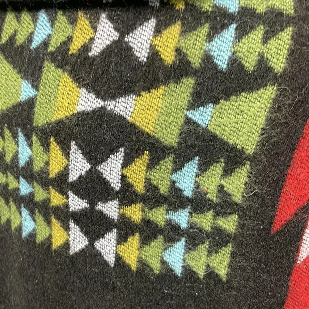 Yellowstone Native American Aztec Tribal Print Fringed Faux Cashmere Cape w/Hood Red - Image 6