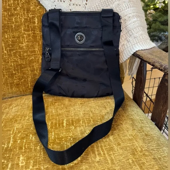 Baggallini Black Camouflage Shoulder Bag Purse - Image 2