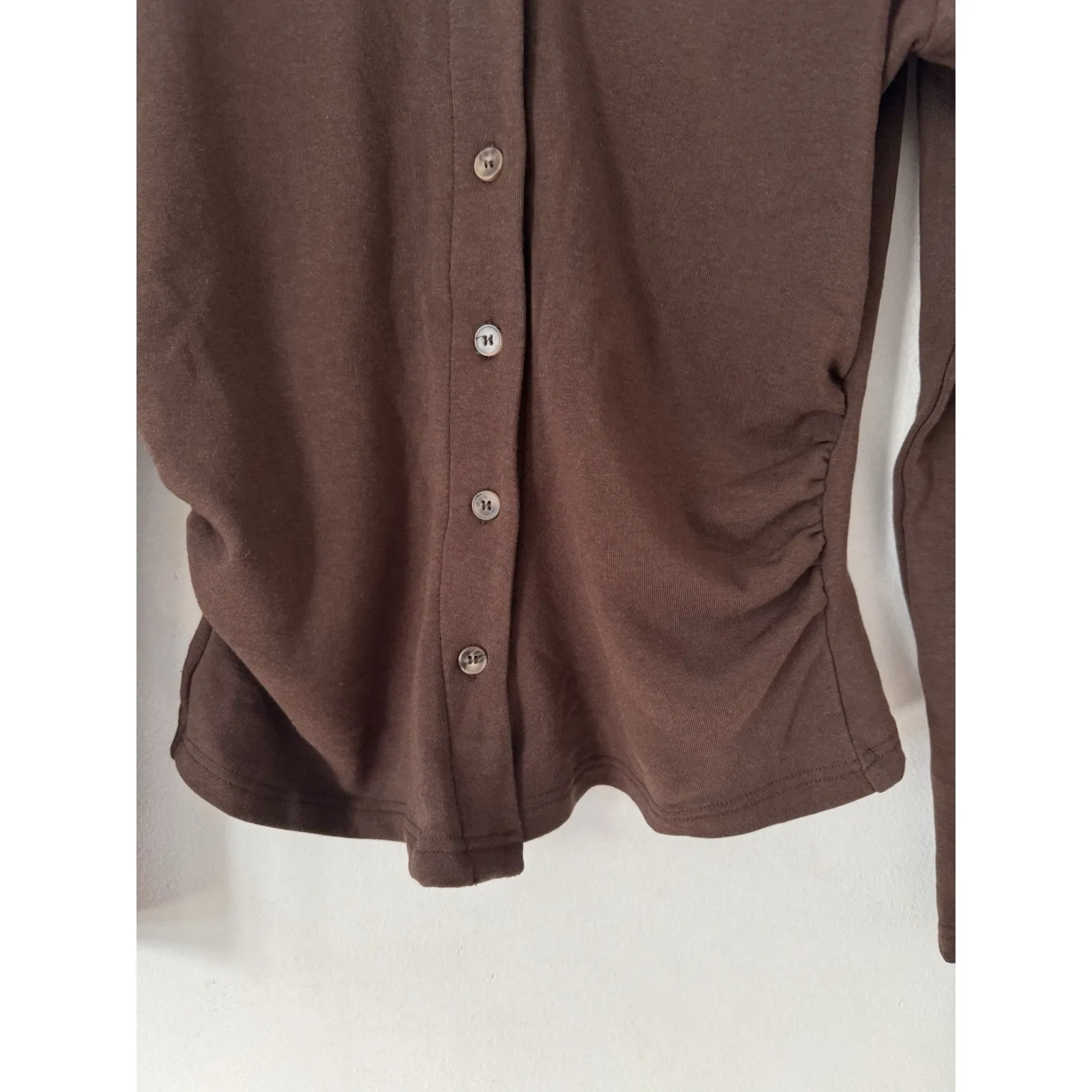 NWT OGL Prowarm Flapped V Neck Button Front Side Ruched Top Espresso Sz Medium Brown - Image 7