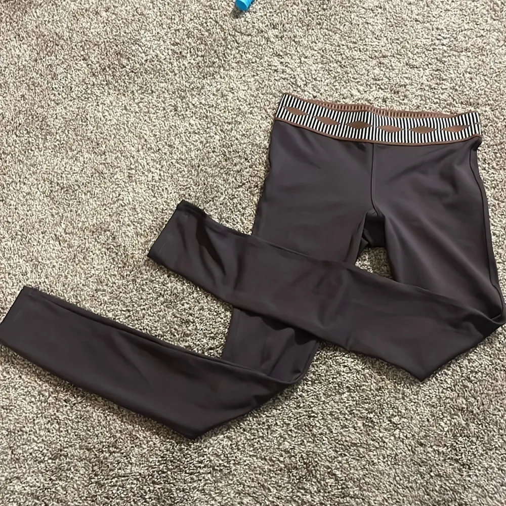 Olympia Activewear Ajax Leggings‎ Seal with Open Knees Small Brown - Image 9