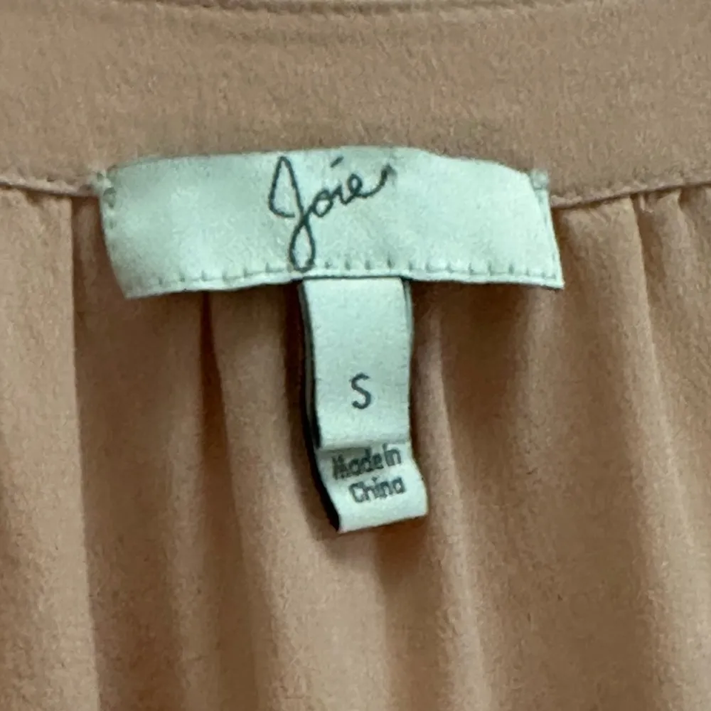 JOIE blush pink silk blouse size small - Image 2