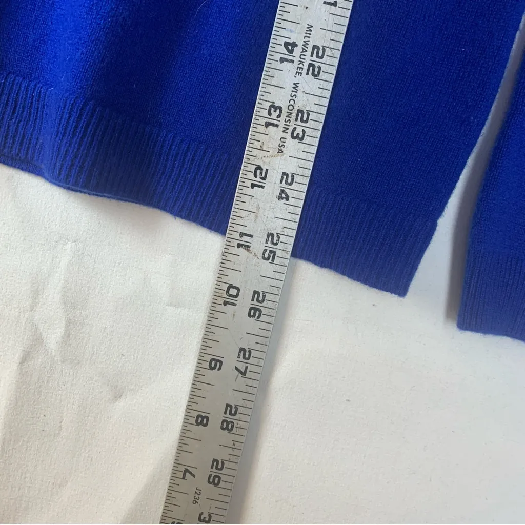 Talbots size large Royal Blue Cashmere Knit long sleeve shirt - Image 6