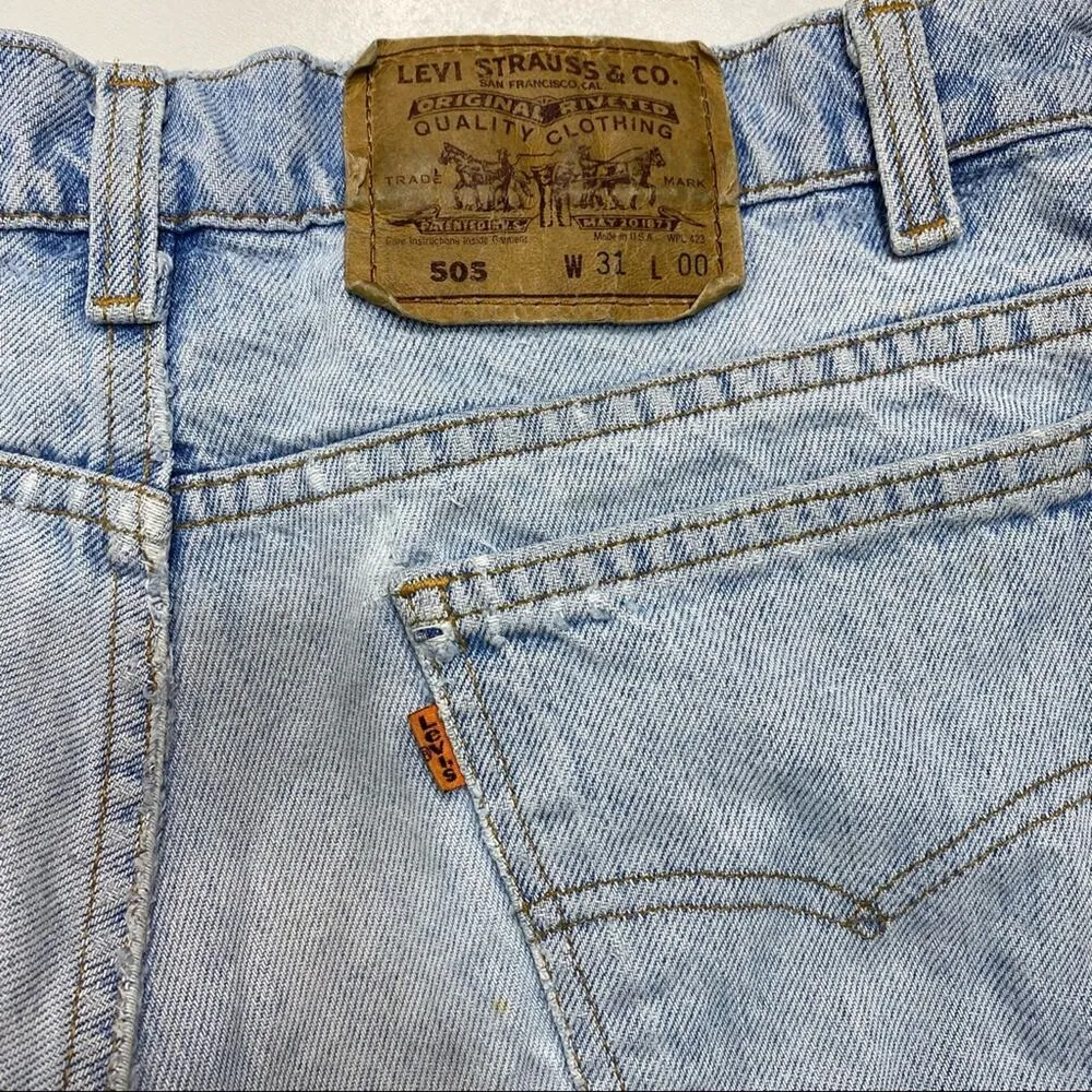 Levi’s Vintage ‘82 Orange Tab surged Hem 505 Light Wash Denim Shorts 31 - Image 6