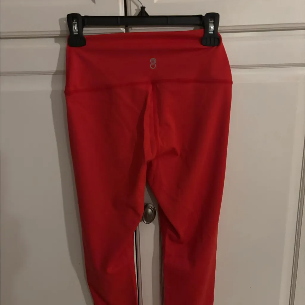 NWT Ing red athletic‎ pants. Size medium. - Image 4