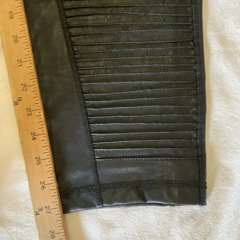 NWT 7 for All Mankind Faux Leather Moto Leggings Size XL - Image 8
