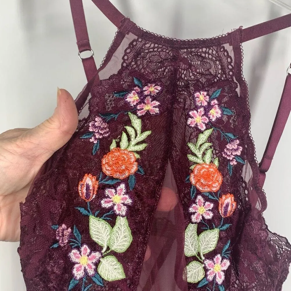 Topshop Women's Lace Floral Embroidered Halter Neck Bodysuit Purple Size 4 - Image 2