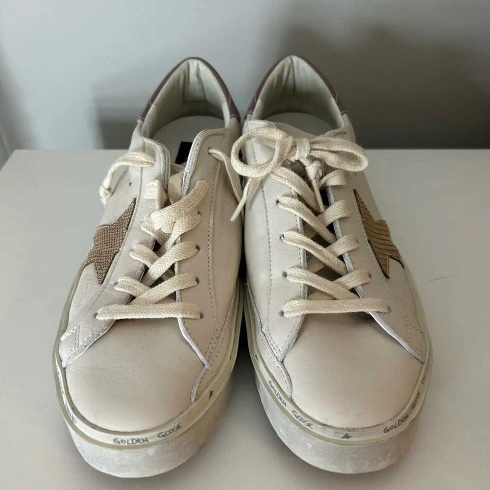Golden Goose Hi Star Low Top Platform Sneaker - Image 11