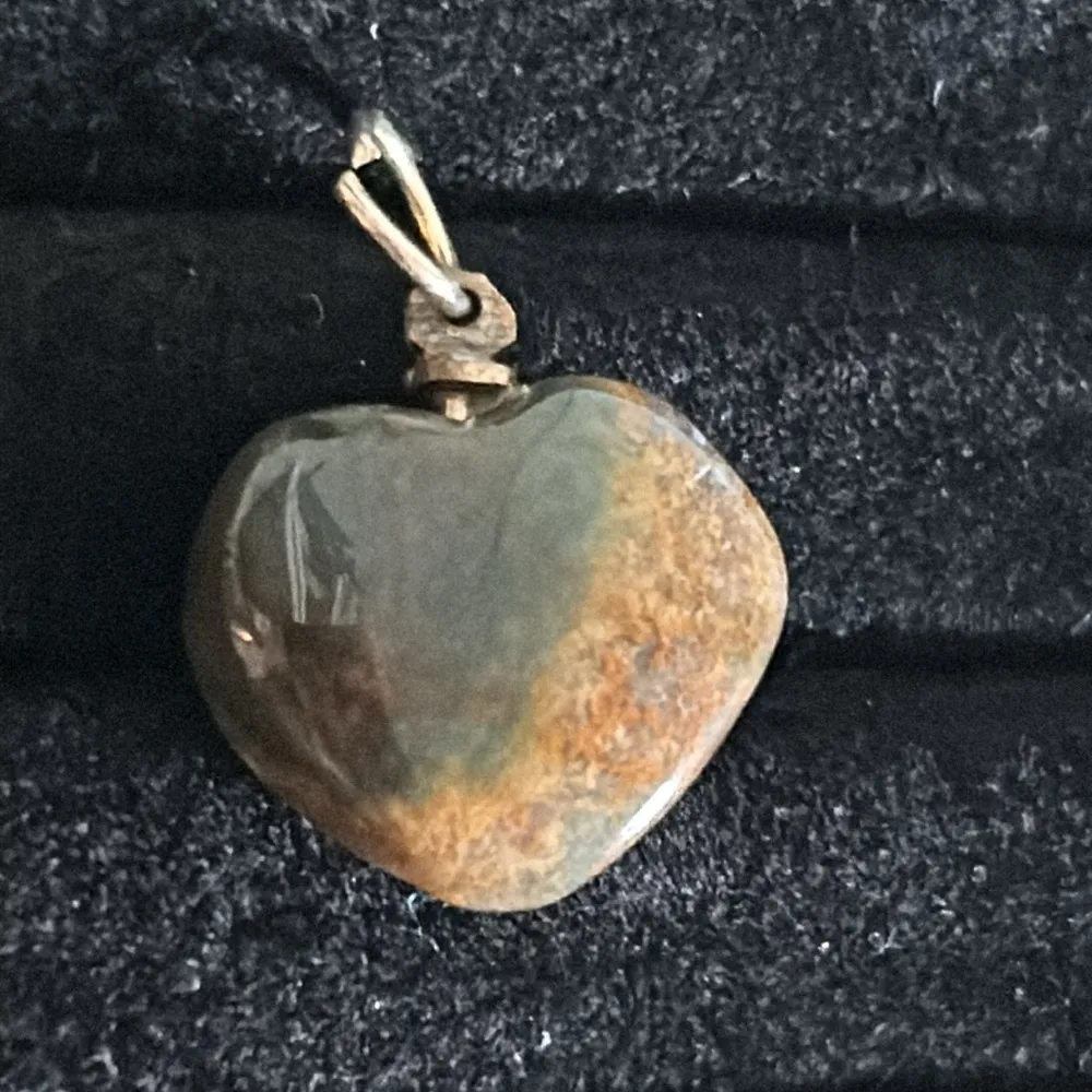 Artisan 4 Piece Collection Gemstone Crystal Heart Shaped Pendants Blue - Image 9