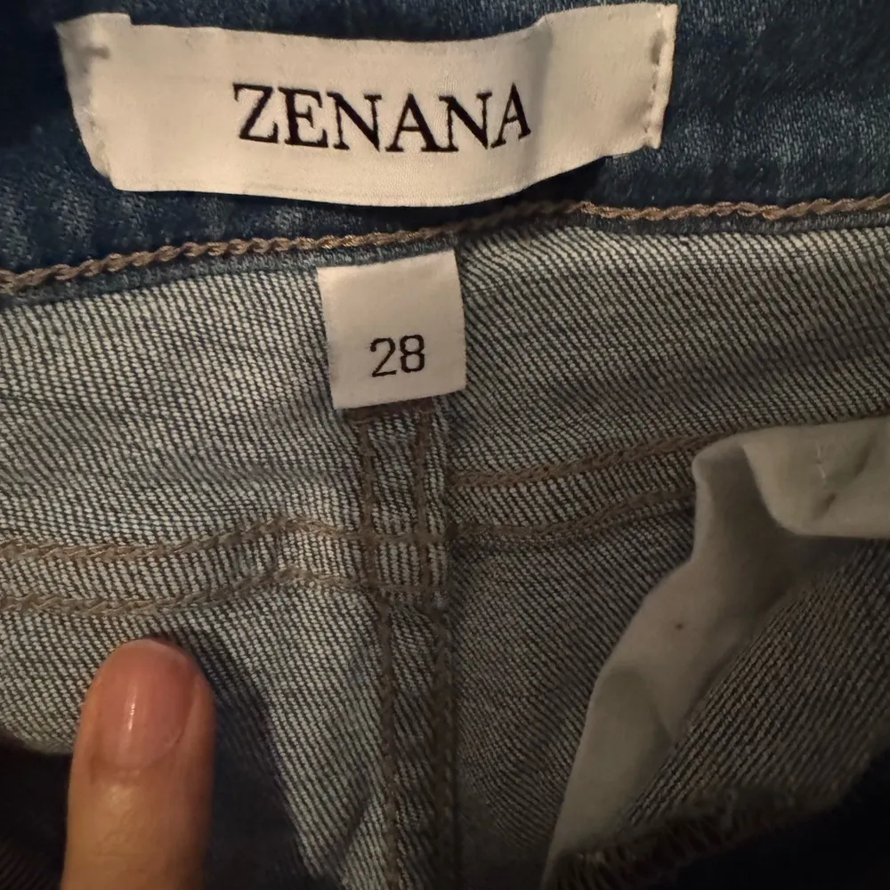 Zenana  Bootcut Jeans Raw Hem,  Size 28 Medium Wash - Image 8