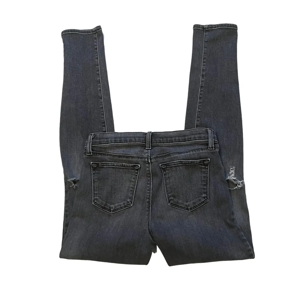 J Brand 620 Close Cut Super Skinny Mid-Rise Destroyed Jeans in Nemises, … - Image 8