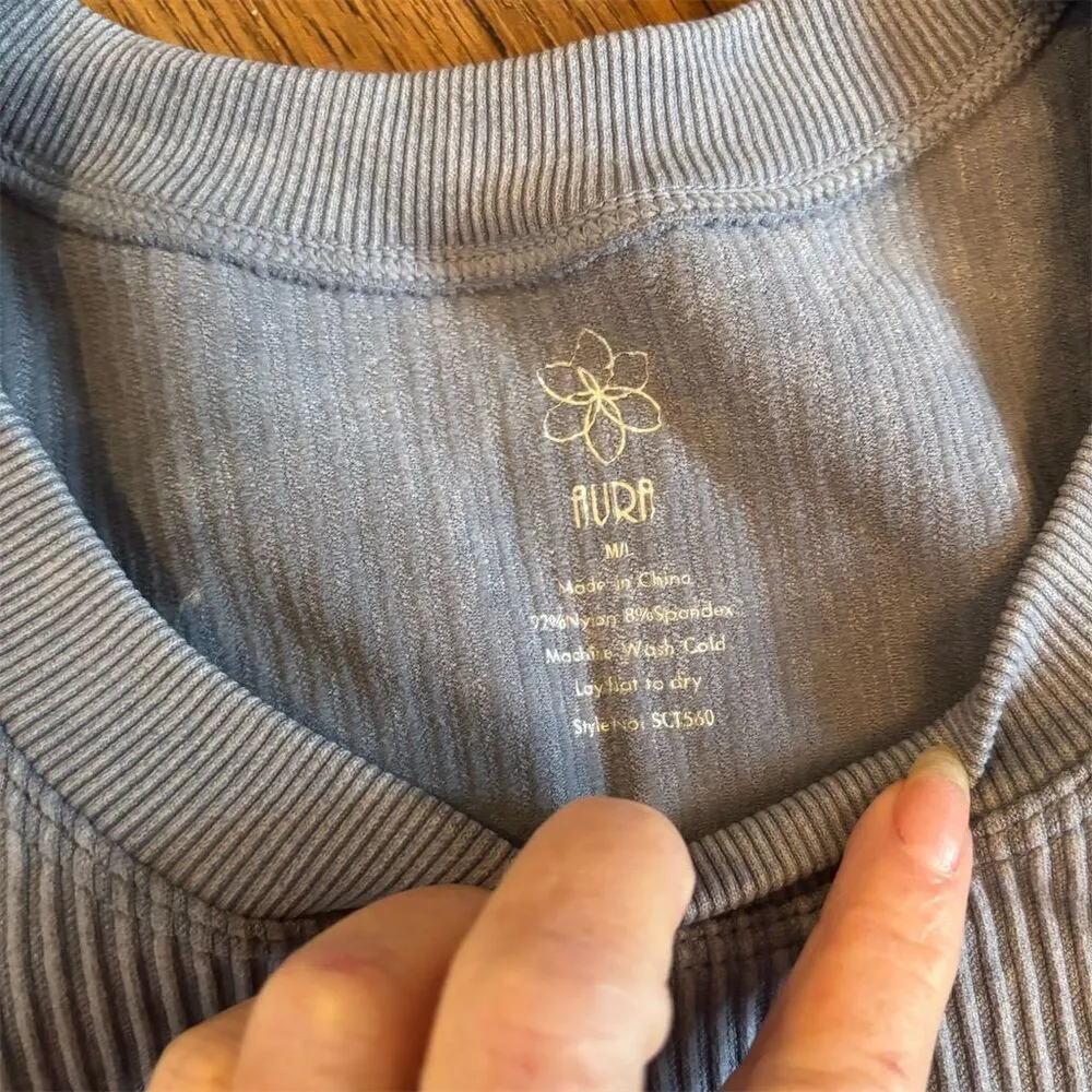 Wild Fable Women's Blue Ribbed Sleeveless Crop Tank Top M/L - Image 5