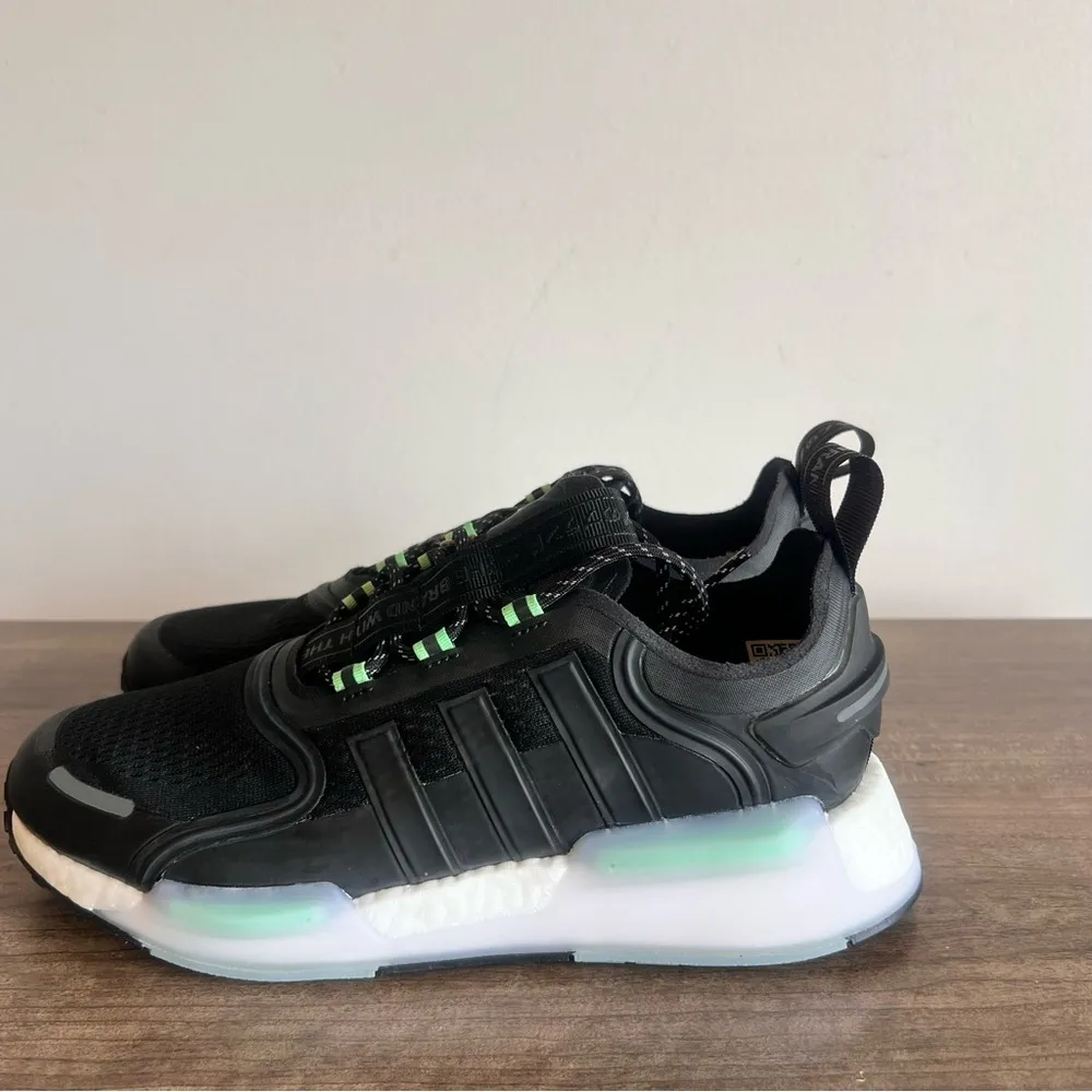 Adidas NMD_V1 Shoe Size 7 Youth or Women’s 9 #1111A - Image 3