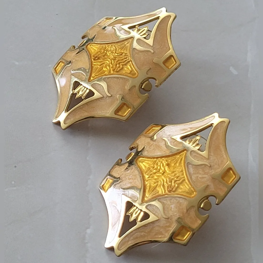 Vintage Gold Tone Peach Berebi Art Deco Post Stud Pierced Statement Earrings - Image 4