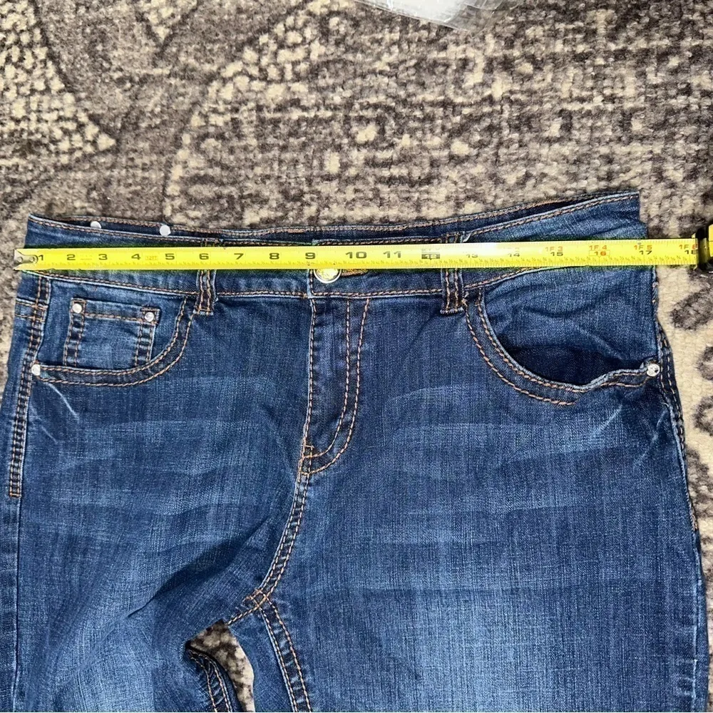 Live Hard Denim Women’s 14 Meets Blue Wash Crystal Studded Culotte Jean Shorts - Image 7