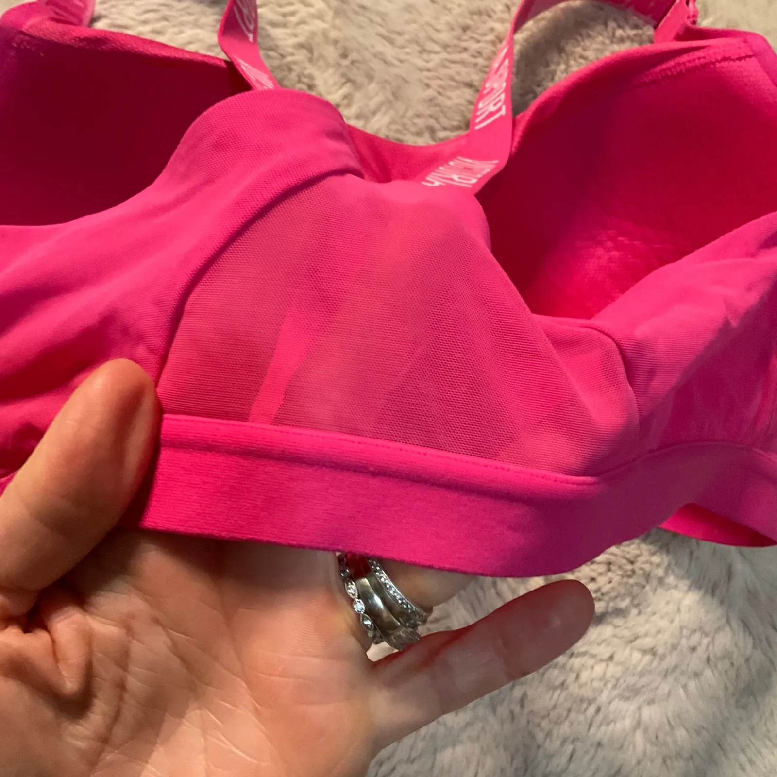 Victoria‎ Sport Bra 38D Hot Pink Mesh Back Adj Strap Incredible Lightweight - Image 5