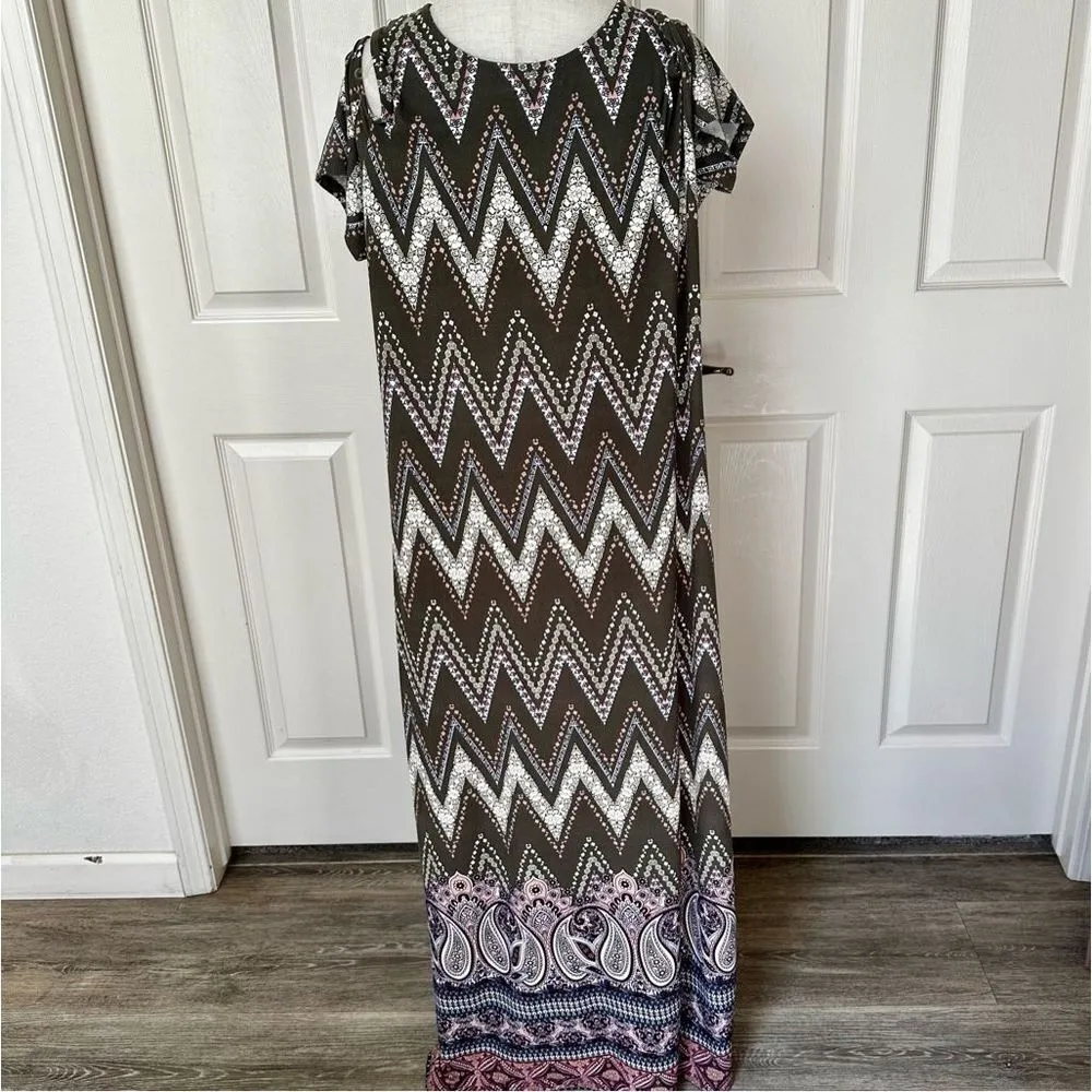 derek heart cold shoulder aztec pattern maxi dress - Image 7