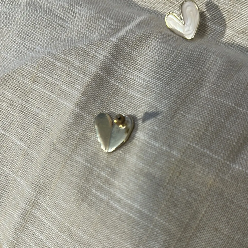 Gold and white enamel earrings - Image 5