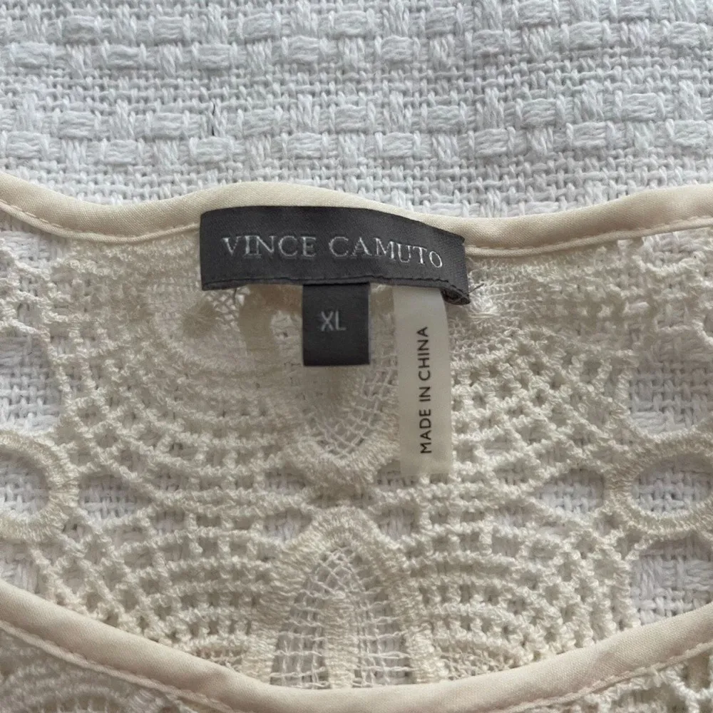XL Vince Camuto Cream Lace Top - Image 4