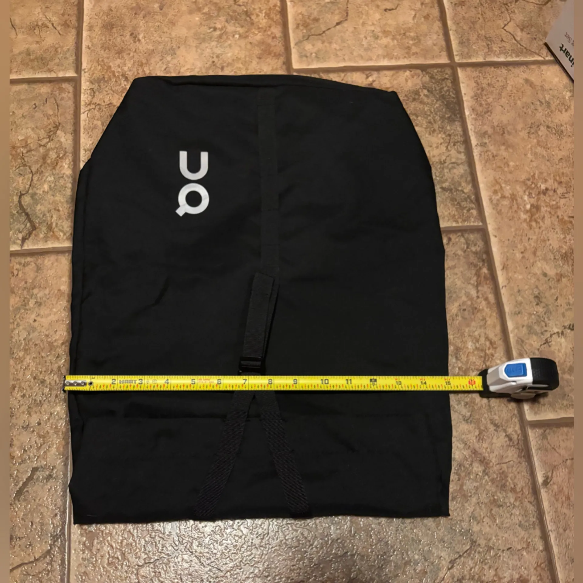 On Running Lightweight Backpack Black - Image 3