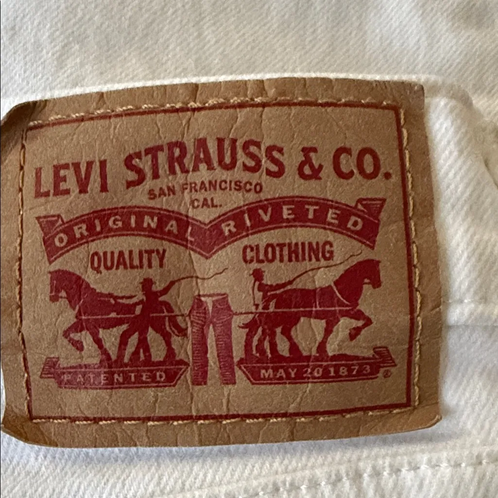 Elegant White Cropped Jeans for Women Size 29 - Image 9