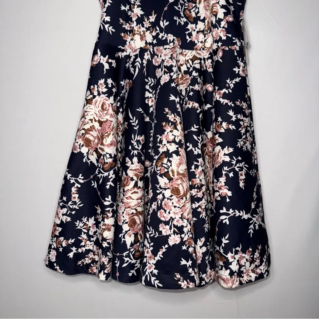 NWT Navy and Floral Halter Dress Flowy Cutsie‎ B Darlin - Image 3