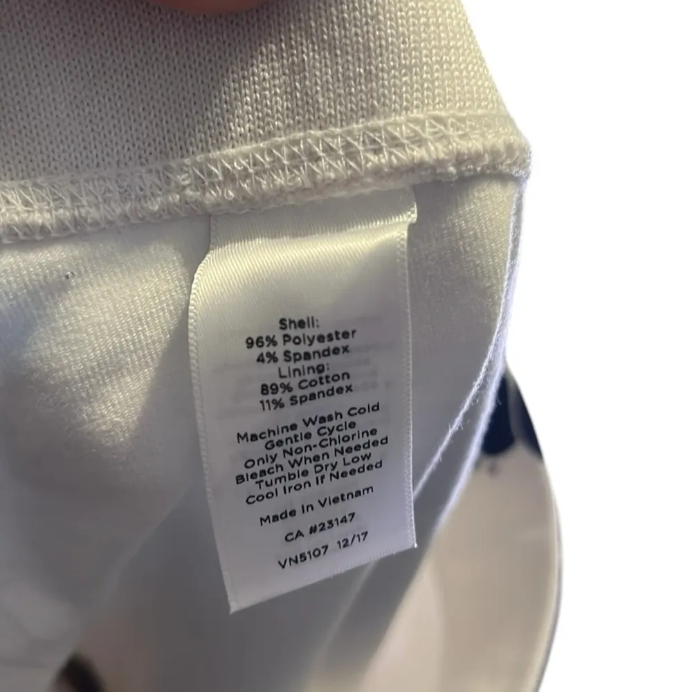 Talbots  Floral Navy and White Skort - Image 7