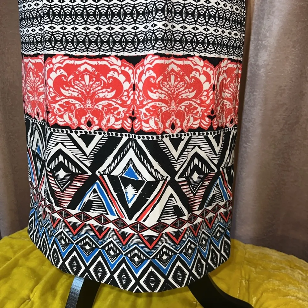 Size 2 Geometric Print Mid Length Dress - Image 3