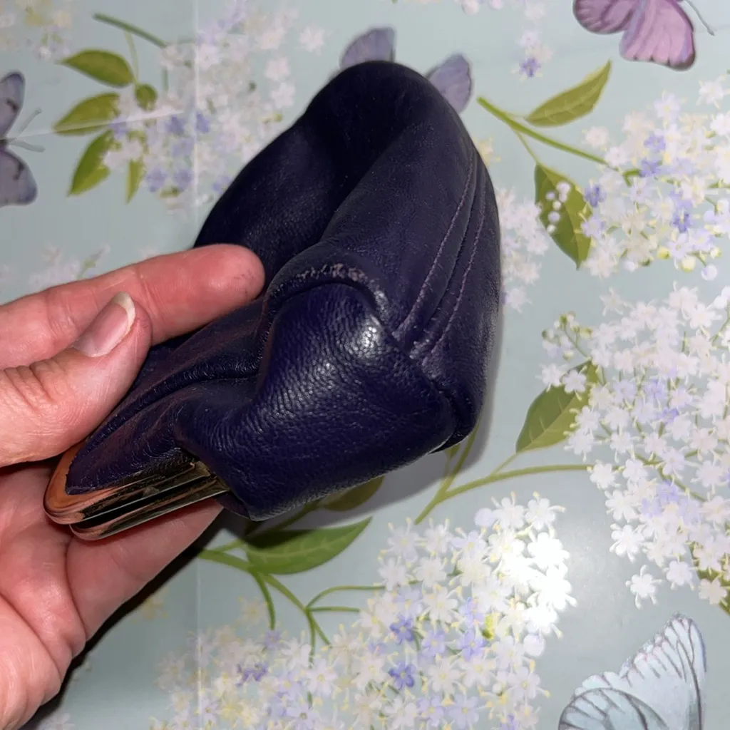 Vintage Elegant Leather Clutch coin purse • Grandma • lipstick • jewelry • - Image 6