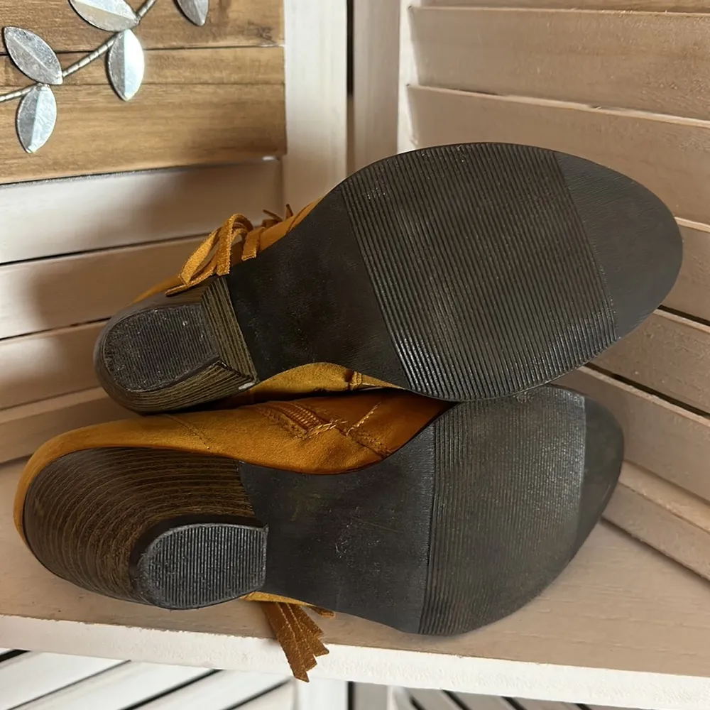 Shoedazzle mustard booties with fringe - Image 5