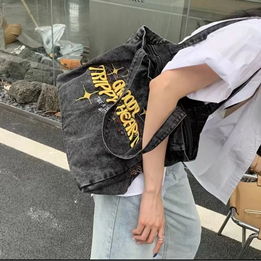 Groovy Trippy Heart lightweight canvas tote bag book bag shoulder bag hippie Y2K Black - Image 15