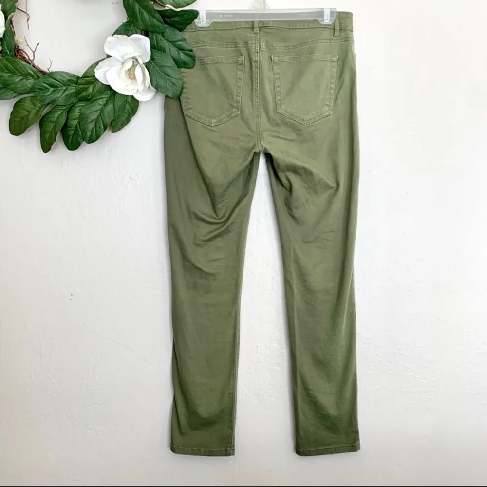 American Living Army Green Tapered Leg Jeans 6 - Image 3