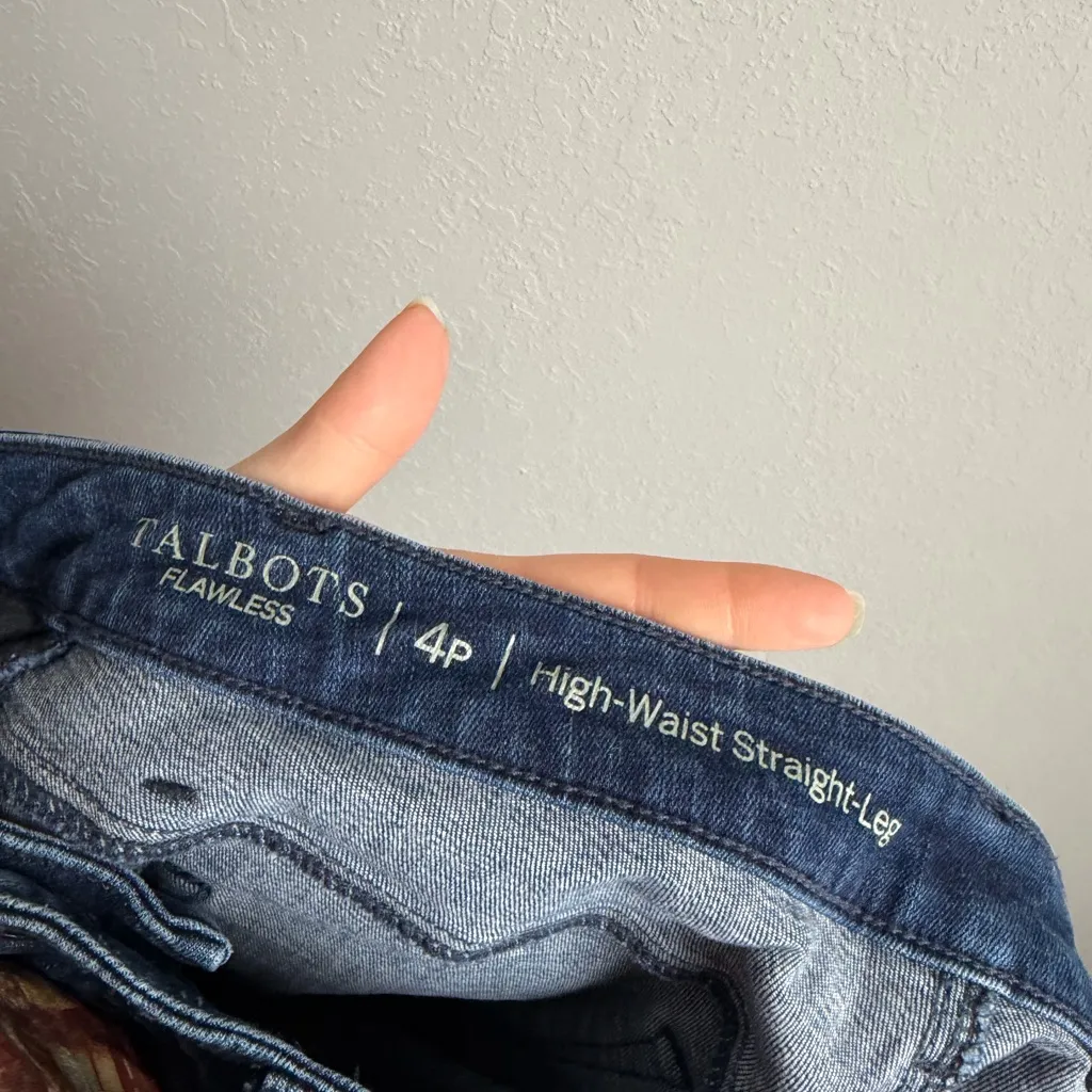 Talbots Flawless High Waisted Straight Leg Dark Wash Blue  Denim Jeans Womens 4P - Image 5