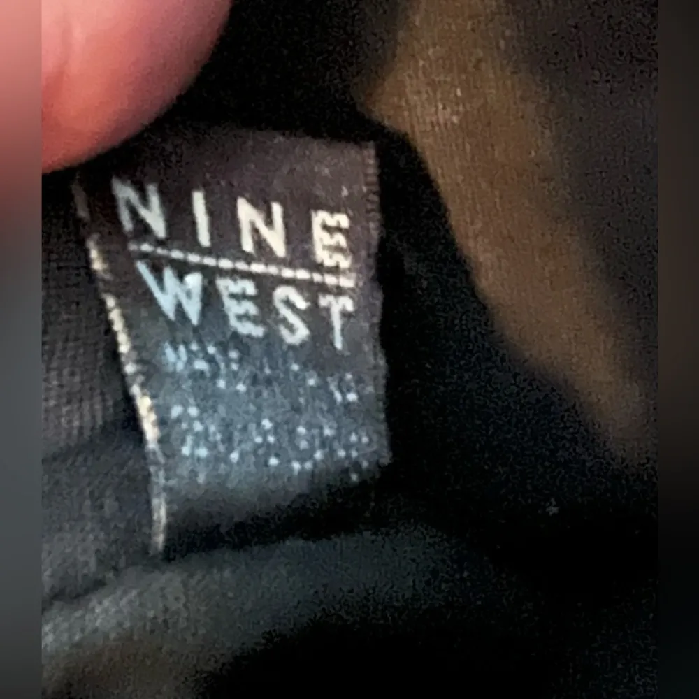 Nine West | black leather crossbody handbag. - Image 11