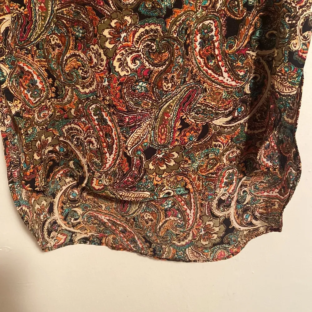 Figueroa & Flower Paisley High Low Split Seam Tunic Blouse - Image 3