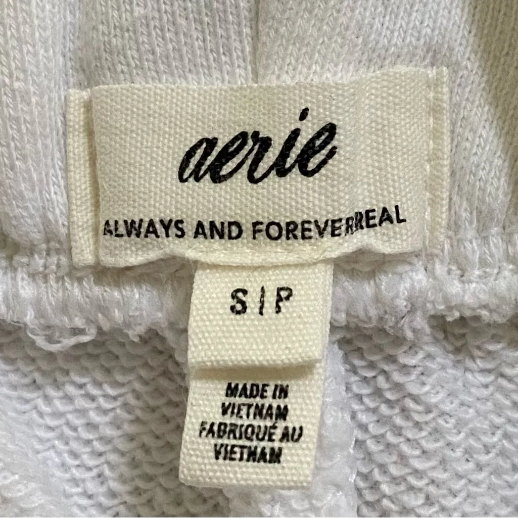 Aerie Women’s Sz S White‎ New Heights Trouser Fleece Shorts - Image 7