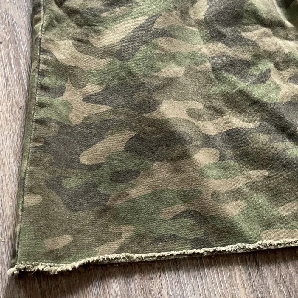 Camouflage Skirt Size Large - Image 3