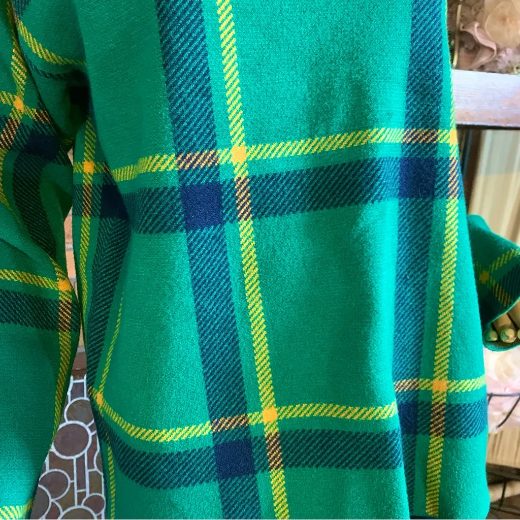 TAHARI GREEN, BLUE & YELLOW PLAID MOCK NECK SWEATER (XL) - Image 8