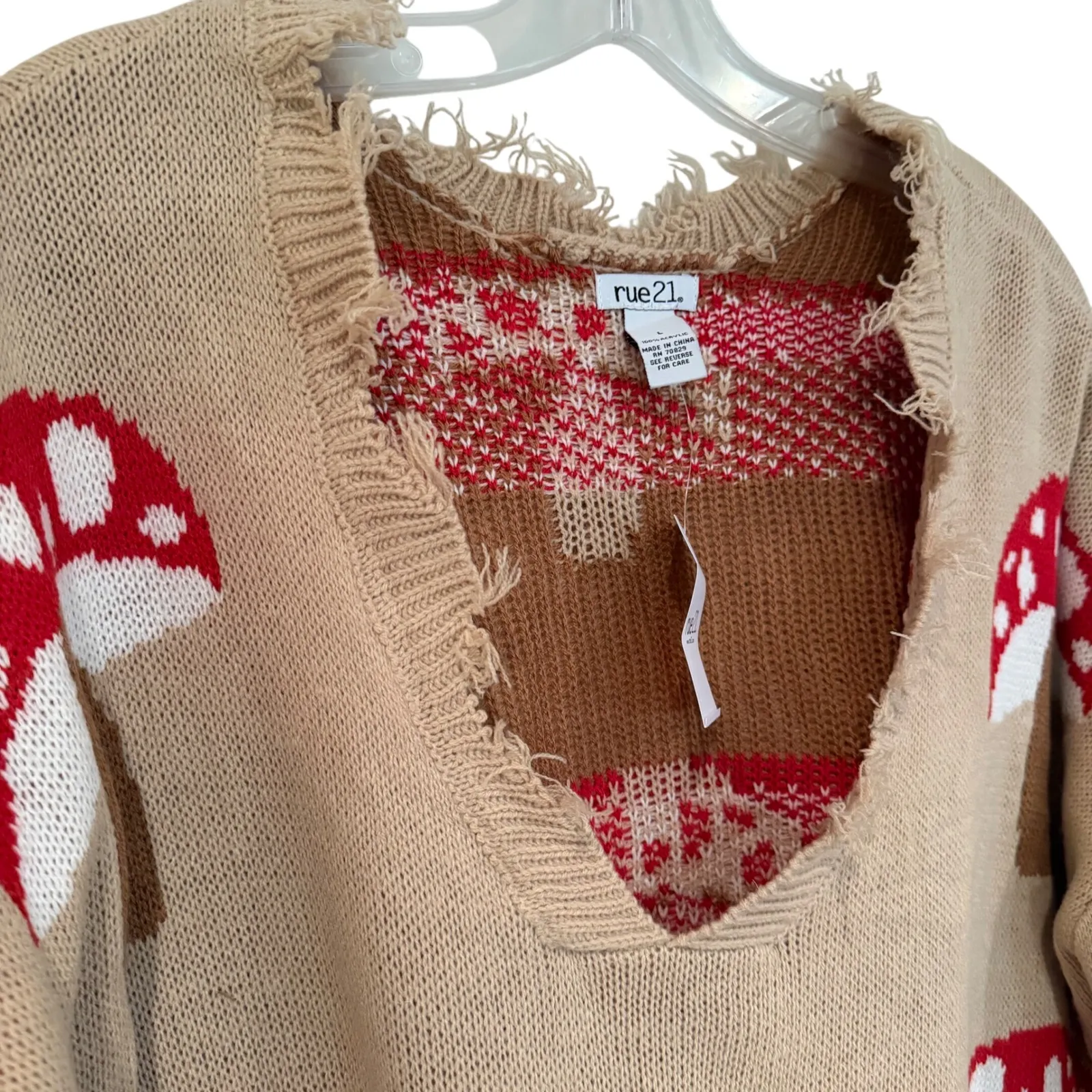 Rue 21 Mushroom Distressed V Neck Sweater Women's Large Tan Boho Hippie‎ Retro Red - Image 2