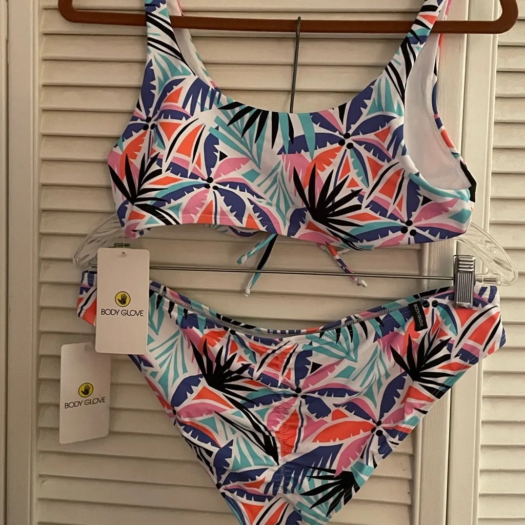 New Body Glove Bikini - Image 6